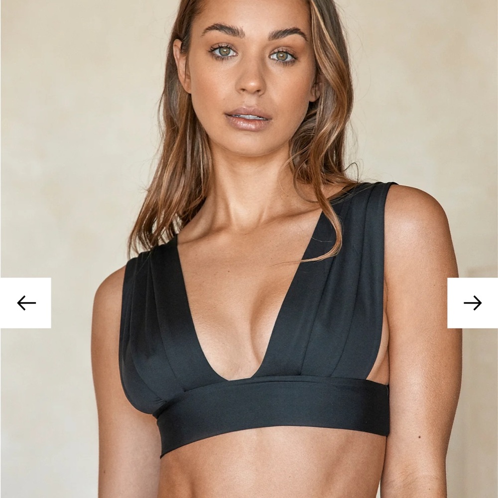 Monday Swimwear Aruba Top & Tulum Bottom